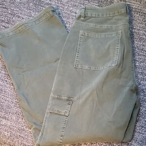 Women's Green Cargo Pants